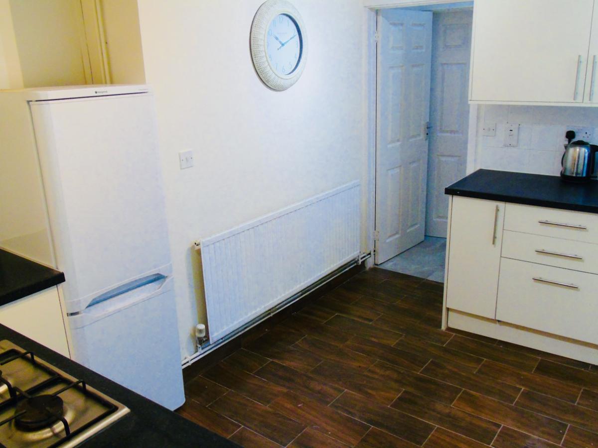 Willows - Cardiff Guest House Екстериор снимка